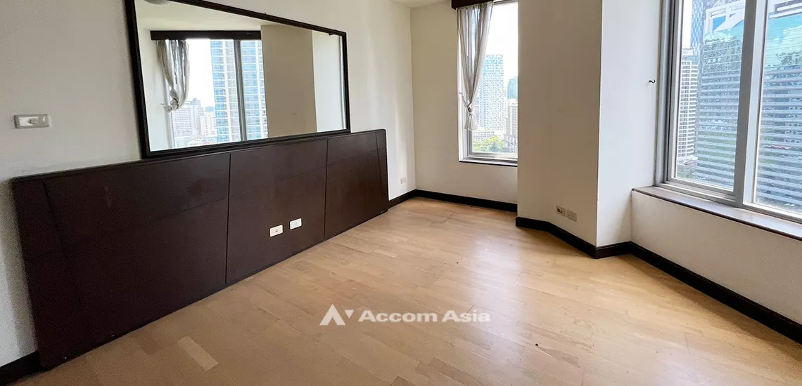  1  3 br Condominium For Sale in Ploenchit ,Bangkok BTS Ploenchit at All Seasons Mansion AA31933