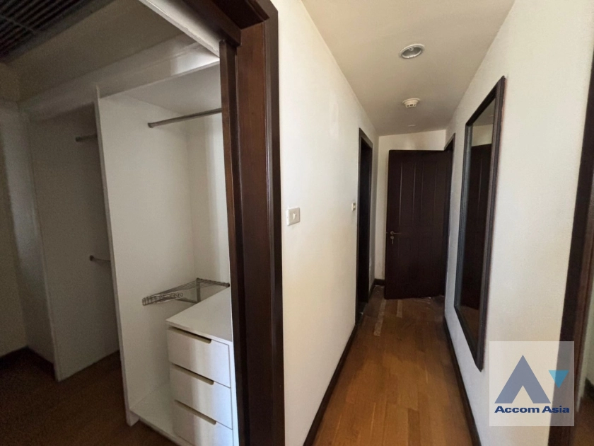 25  3 br Condominium For Sale in Ploenchit ,Bangkok BTS Ploenchit at All Seasons Mansion AA31933