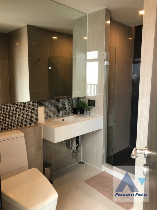 10  1 br Condominium for rent and sale in Sukhumvit ,Bangkok BTS Phra khanong at Rhythm Sukhumvit 44/1   AA31941