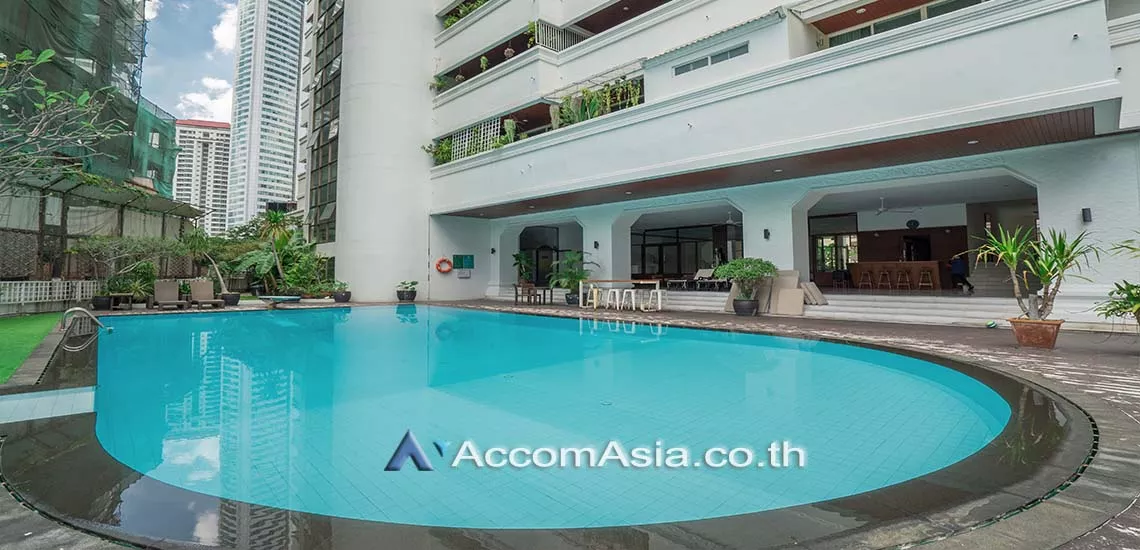 Pet friendly |  The Truly Beyond Apartment  4 Bedroom for Rent BTS Phrom Phong in Sukhumvit Bangkok