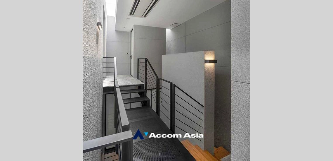 22  3 br House For Sale in Sathorn ,Bangkok BTS Surasak AA31946