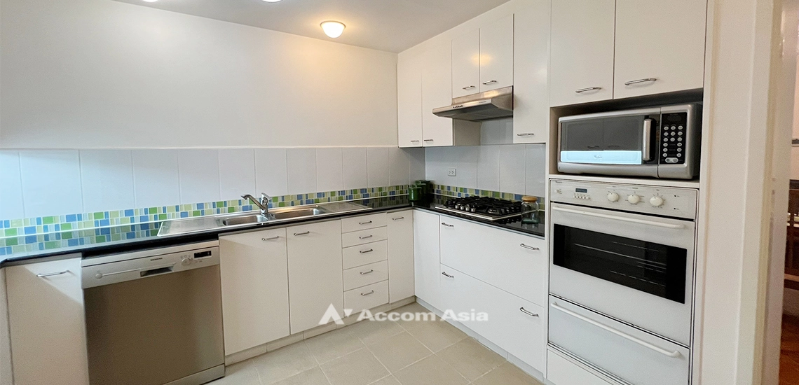 11  4 br Apartment For Rent in Sathorn ,Bangkok BTS Sala Daeng - MRT Lumphini at Children Dreaming Place - Garden AA31947