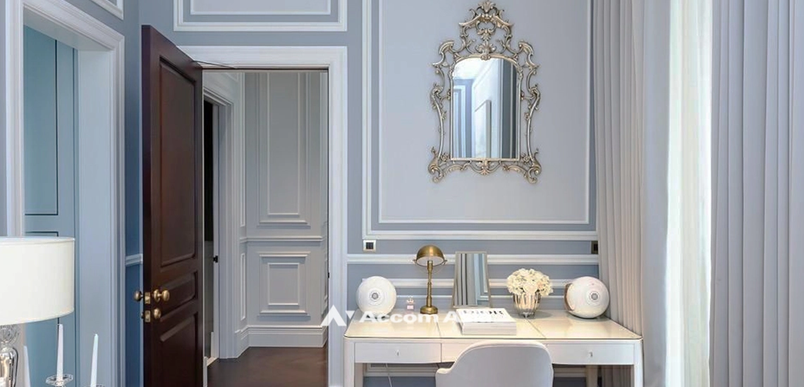 16  2 br Condominium For Sale in Ploenchit ,Bangkok BTS Ploenchit at 98 Wireless AA31948