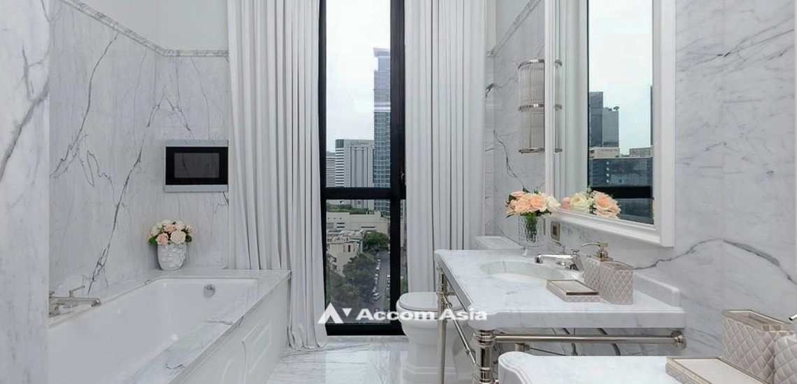 17  2 br Condominium For Sale in Ploenchit ,Bangkok BTS Ploenchit at 98 Wireless AA31948