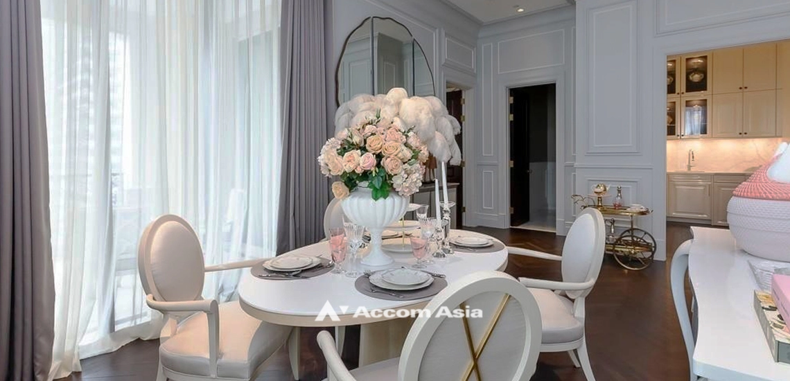 6  2 br Condominium For Sale in Ploenchit ,Bangkok BTS Ploenchit at 98 Wireless AA31948