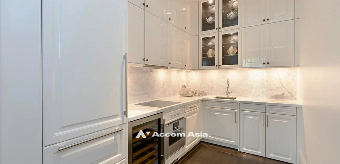 10  2 br Condominium For Sale in Ploenchit ,Bangkok BTS Ploenchit at 98 Wireless AA31948