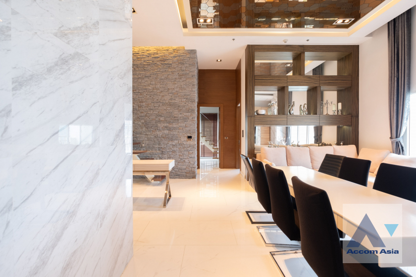 Duplex Condo, Penthouse condominium for rent in Sukhumvit, Bangkok Code AA31968