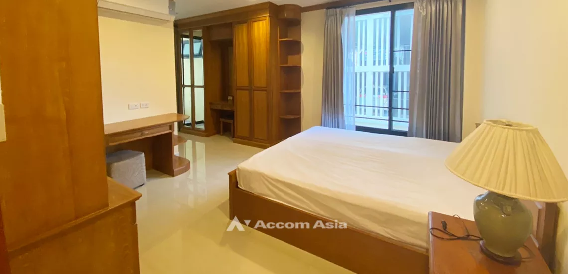  1  3 br Apartment For Rent in Sukhumvit ,Bangkok BTS Phrom Phong at Homey and relaxed AA31998