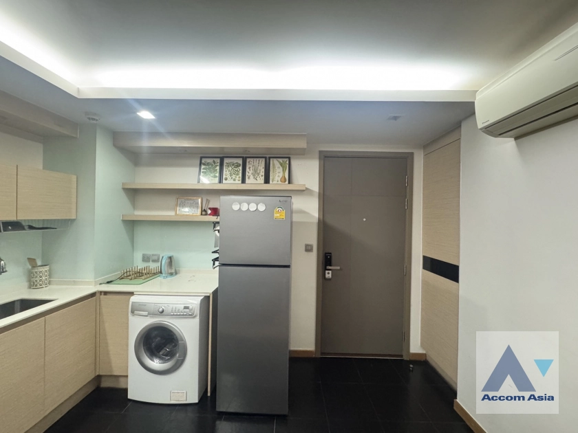 unit 1 Bedroom  Condominium For Rent & Sale in Sukhumvit, Bangkok  near BTS Thong Lo (AA31999)