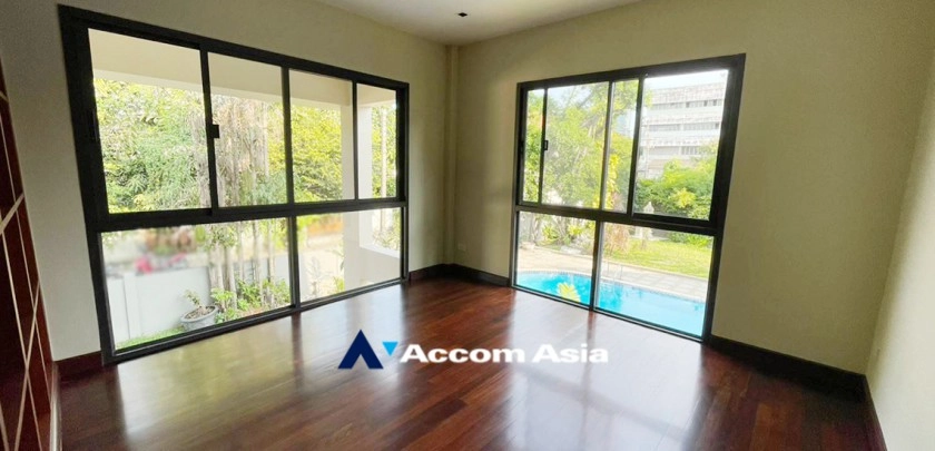 11  3 br House for rent and sale in Sukhumvit ,Bangkok BTS Punnawithi AA32002