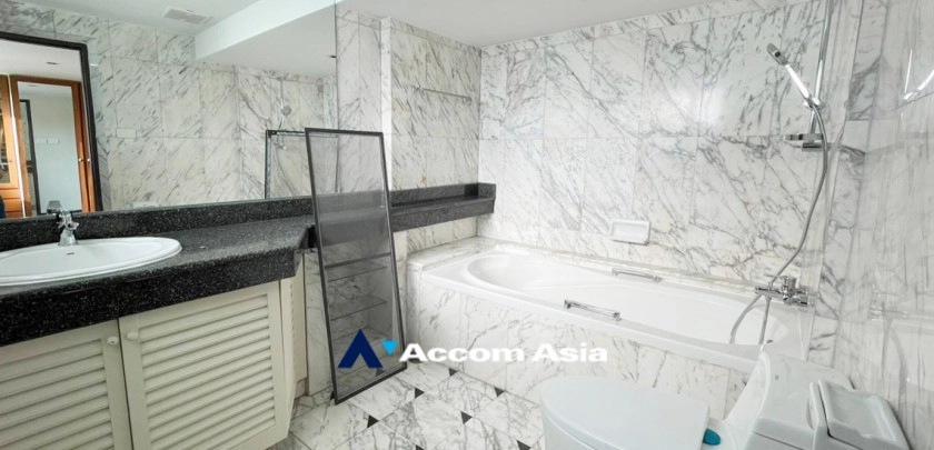 17  3 br House for rent and sale in Sukhumvit ,Bangkok BTS Punnawithi AA32002