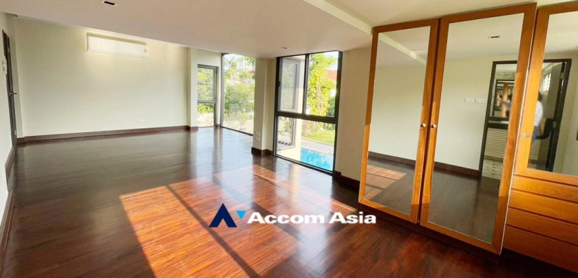 8  3 br House for rent and sale in Sukhumvit ,Bangkok BTS Punnawithi AA32002