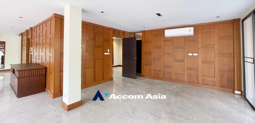 6  3 br House for rent and sale in Sukhumvit ,Bangkok BTS Punnawithi AA32002