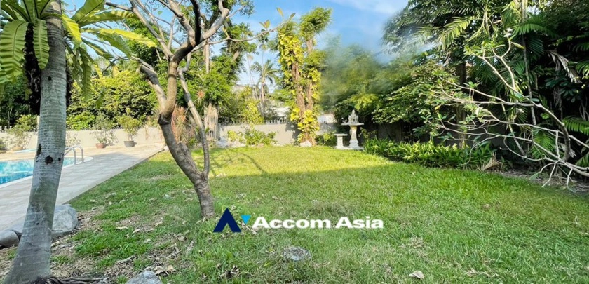 22  3 br House for rent and sale in Sukhumvit ,Bangkok BTS Punnawithi AA32002