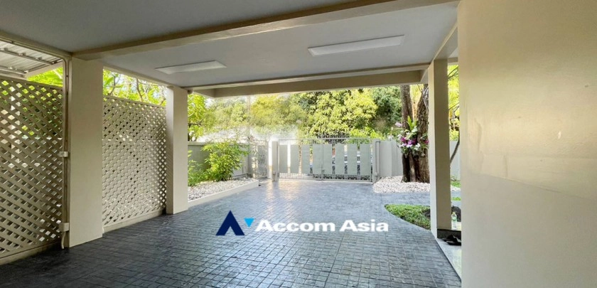 21  3 br House for rent and sale in Sukhumvit ,Bangkok BTS Punnawithi AA32002