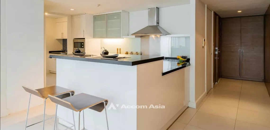 Duplex Condo, Pet friendly |  3 Bedrooms  Apartment For Rent in Sukhumvit, Bangkok  near BTS Thong Lo (AA32004)