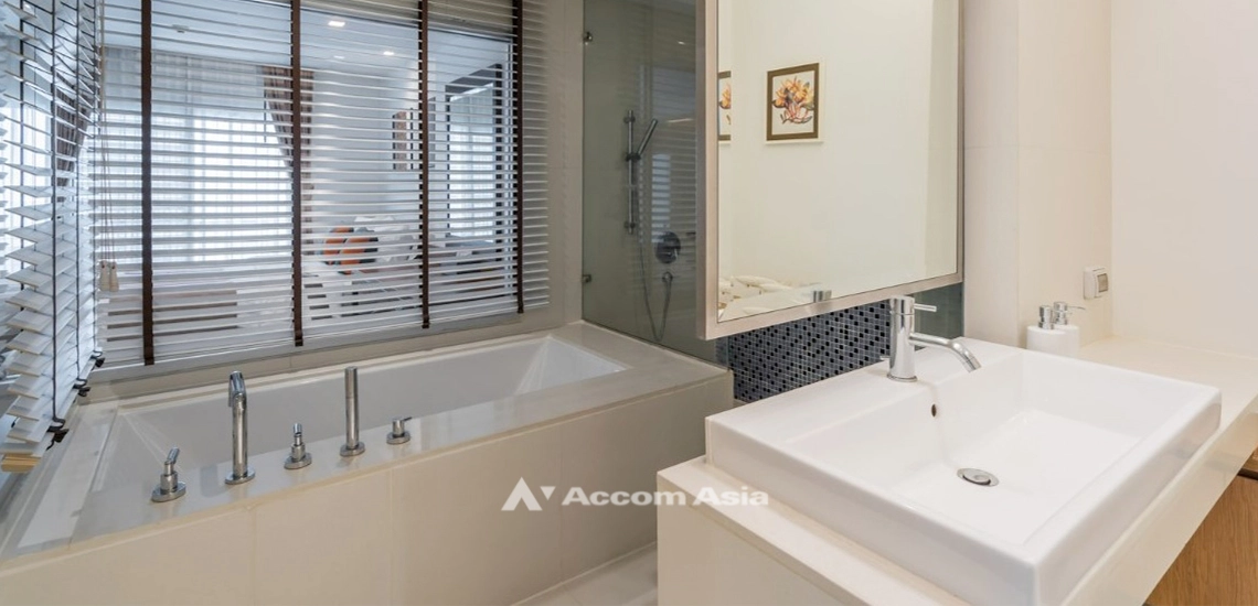 9  3 br Apartment For Rent in Sukhumvit ,Bangkok BTS Thong Lo at Modern Residential Serviced Apartment in Thong lo AA32004