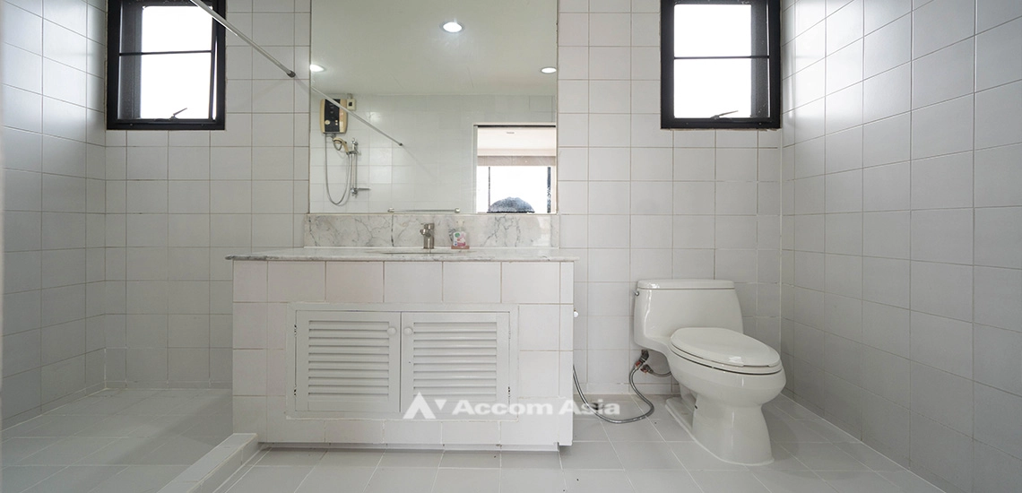 19  4 br House For Rent in Sukhumvit ,Bangkok BTS Thong Lo at Thonglor House Compound AA32006