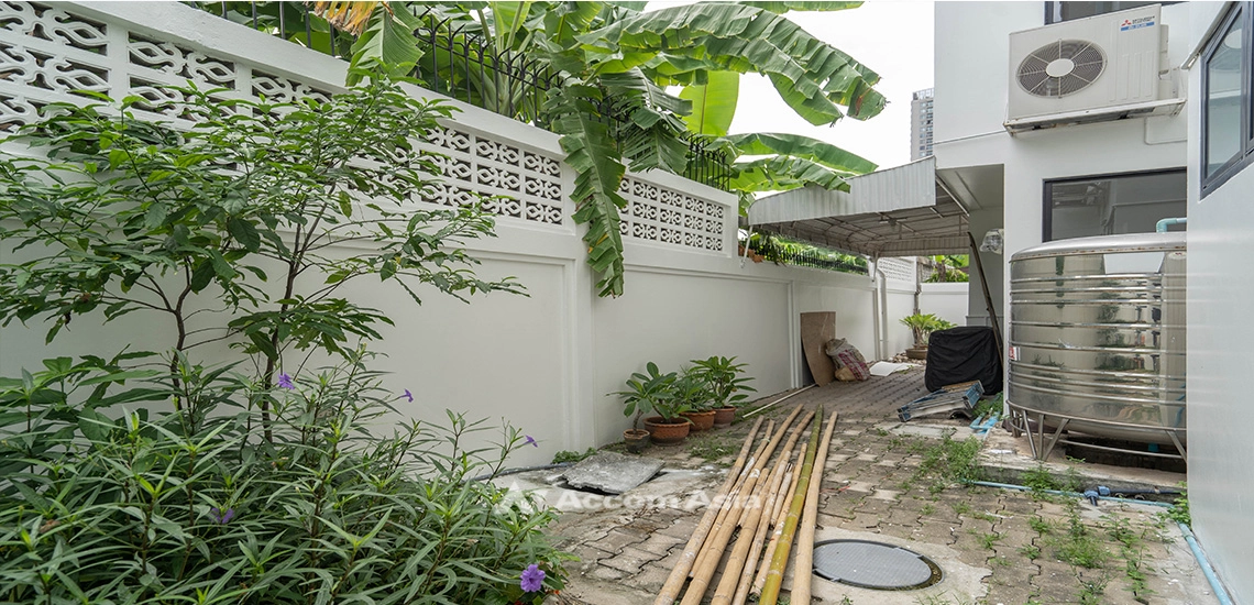 5  4 br House For Rent in Sukhumvit ,Bangkok BTS Thong Lo at Thonglor House Compound AA32006
