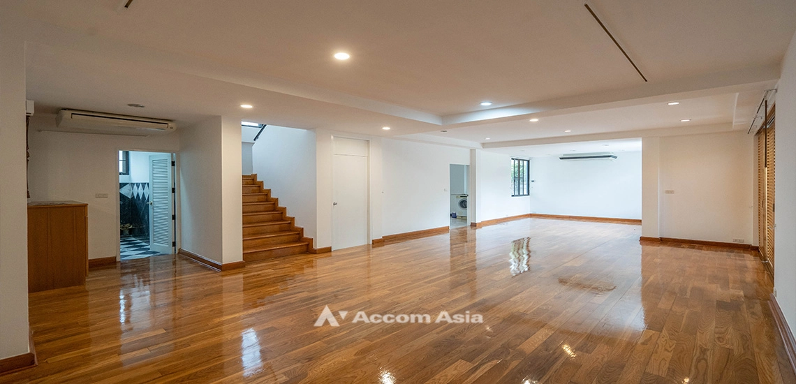 6  4 br House For Rent in Sukhumvit ,Bangkok BTS Thong Lo at Thonglor House Compound AA32006