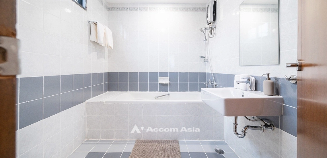 26  2 br Condominium For Rent in Sukhumvit ,Bangkok BTS Thong Lo at United Tower Thonglor AA32025