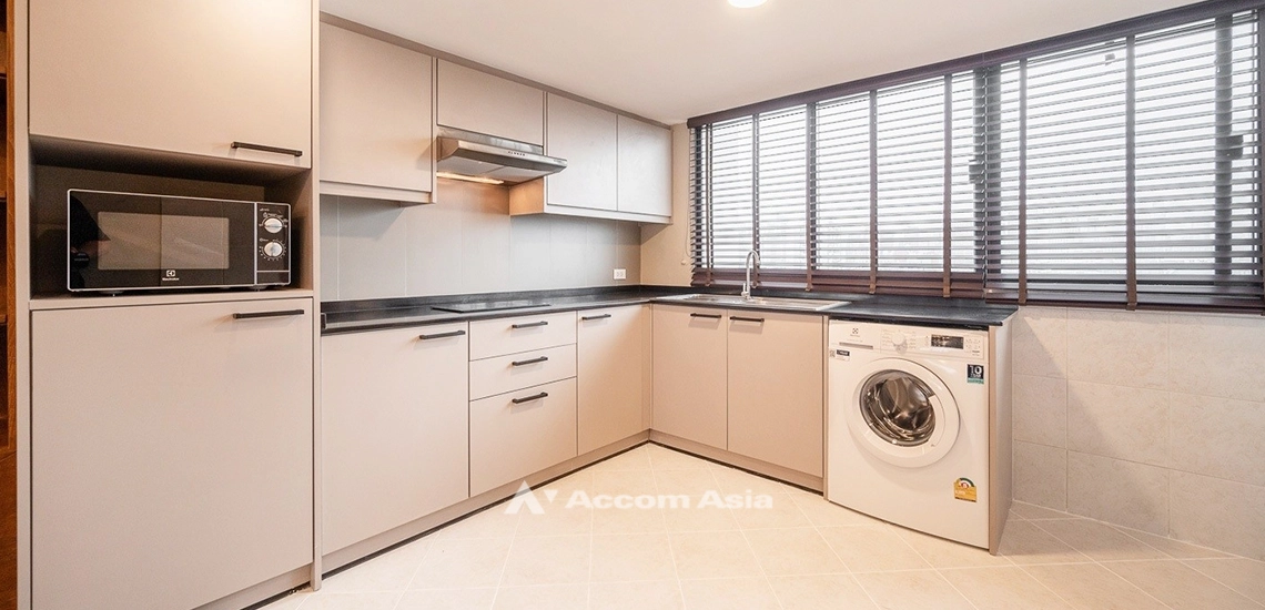 12  2 br Condominium For Rent in Sukhumvit ,Bangkok BTS Thong Lo at United Tower Thonglor AA32025