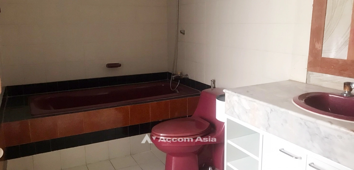 15  4 br Condominium For Rent in Sukhumvit ,Bangkok BTS Phrom Phong at Mano Tower AA32040