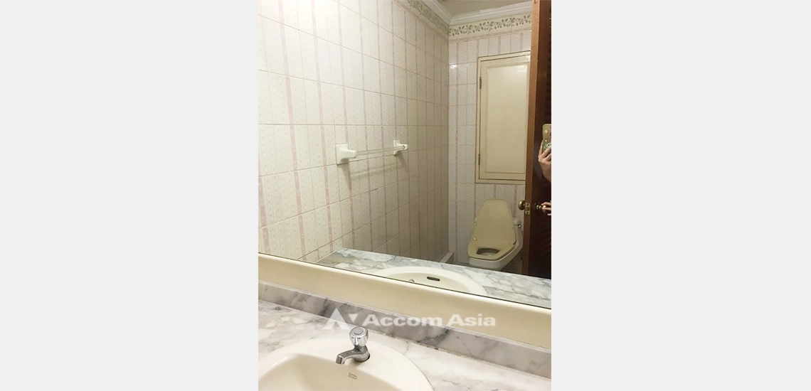 19  4 br Condominium For Rent in Sukhumvit ,Bangkok BTS Phrom Phong at Mano Tower AA32040