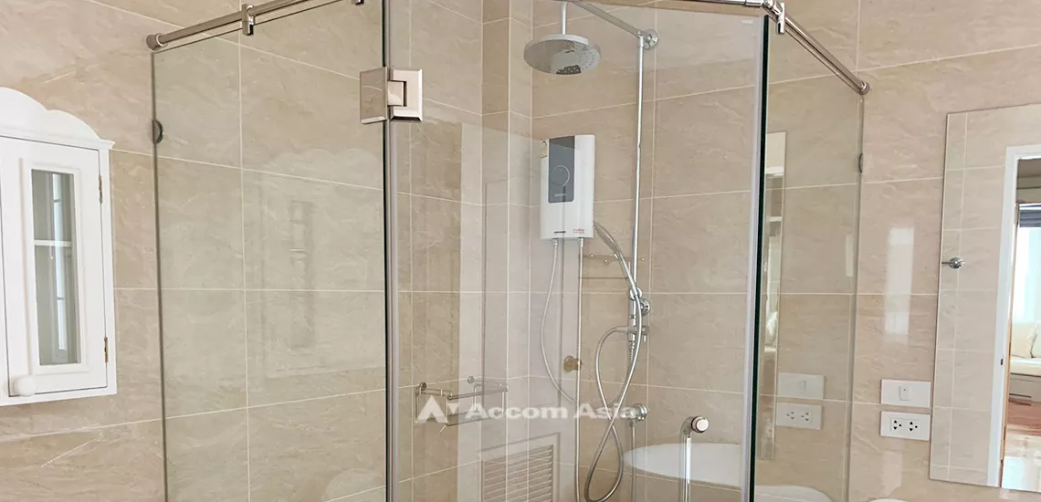 14  4 br House For Rent in Bang Na ,Bangkok  at Fantasia Villa 4 AA32058