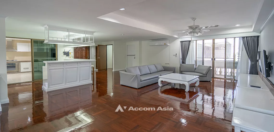 unit 3 Bedrooms  Apartment For Rent in Sukhumvit, Bangkok  near BTS Thong Lo (AA32059)