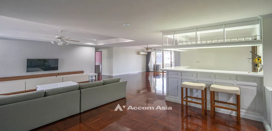  1  3 br Apartment For Rent in Sukhumvit ,Bangkok BTS Thong Lo at Charming apartment AA32059