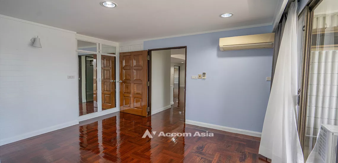 11  3 br Apartment For Rent in Sukhumvit ,Bangkok BTS Thong Lo at Charming apartment AA32059