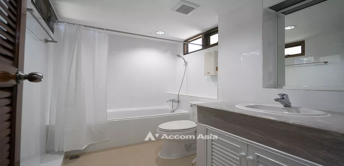 12  3 br Apartment For Rent in Sukhumvit ,Bangkok BTS Thong Lo at Charming apartment AA32059