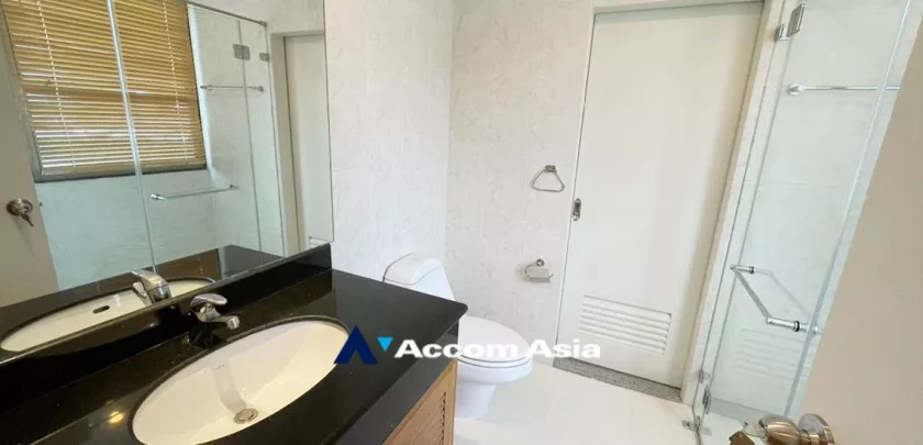 13  3 br Apartment For Rent in Ploenchit ,Bangkok BTS Ratchadamri at Step to Lumpini Park AA32060