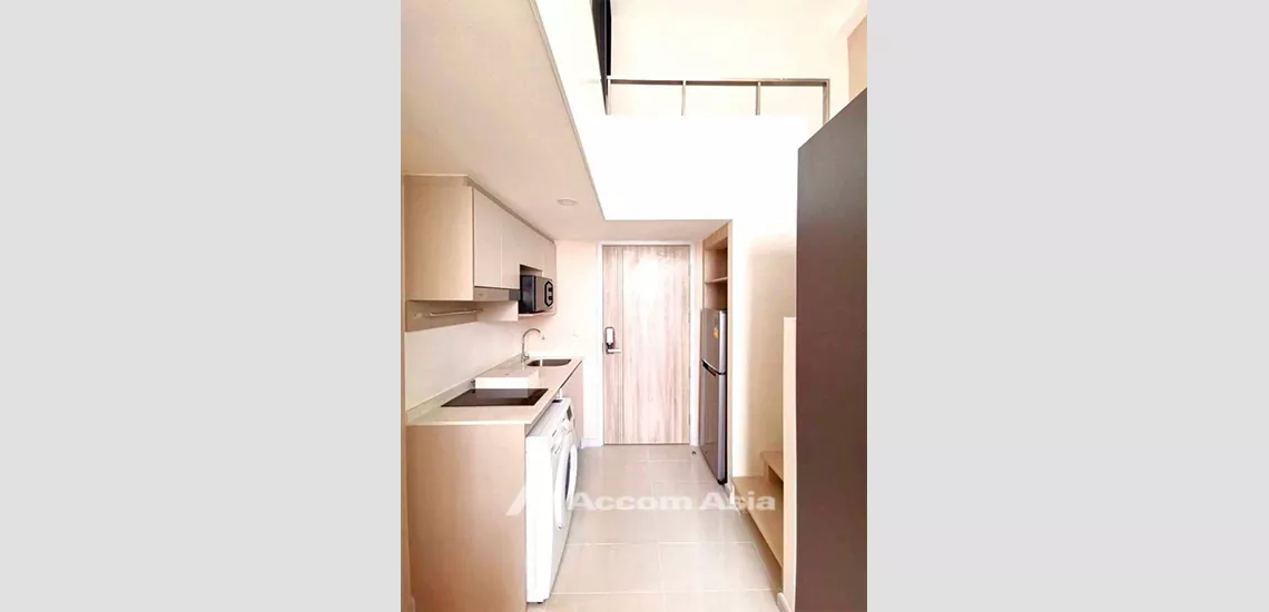 unitDuplex Condo |  1 Bedroom  Condominium For Rent in Sathorn, Bangkok  near BTS Chong Nonsi (AA32064)