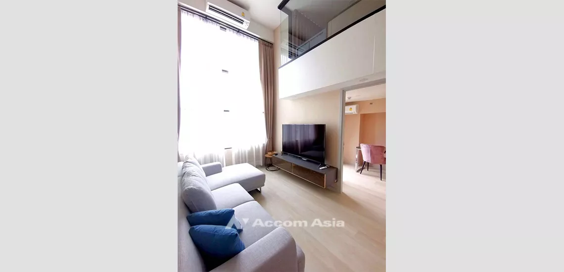 Duplex Condo |  1 Bedroom  Condominium For Rent in Sathorn, Bangkok  near BTS Chong Nonsi (AA32064)