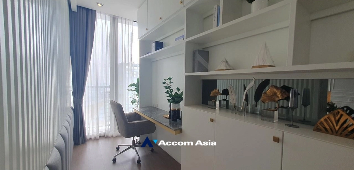 8  3 br Condominium For Sale in Sukhumvit ,Bangkok BTS Phrom Phong at Park Origin Phrom Phong AA32072