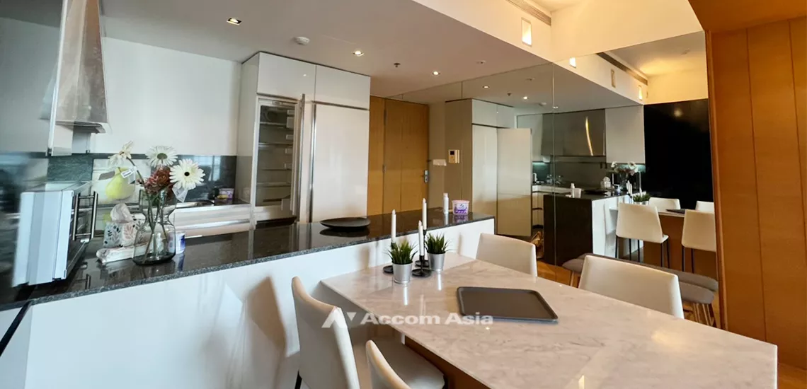 unit 2 Bedrooms  Condominium For Rent & Sale in Sathorn, Bangkok  near BTS Chong Nonsi - MRT Lumphini (AA32080)