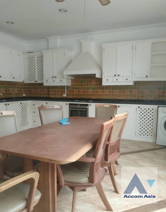  1  3 br Townhouse for rent and sale in Bang Na ,Bangkok BTS Bearing at Fantasia Villa 2 AA32082