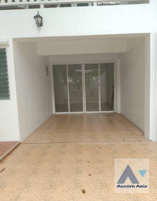 19  3 br Townhouse for rent and sale in Bang Na ,Bangkok BTS Bearing at Fantasia Villa 2 AA32082