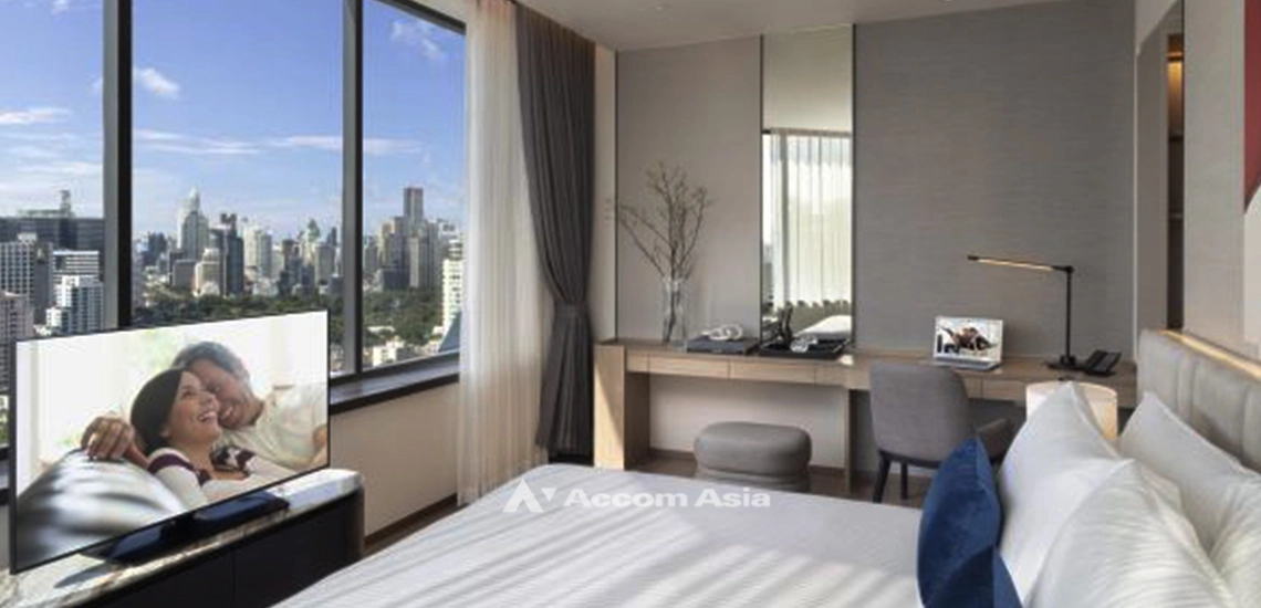 unitModern apartment with bright interiors and skyline views (AA32088)