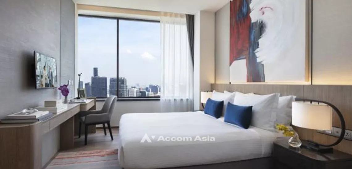  3 Bedrooms  Apartment For Rent in Sathorn, Bangkok  near BTS Chong Nonsi (AA32092)