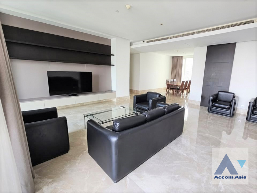 Fully Furnished condominium for rent in Silom, Bangkok Code AA32108