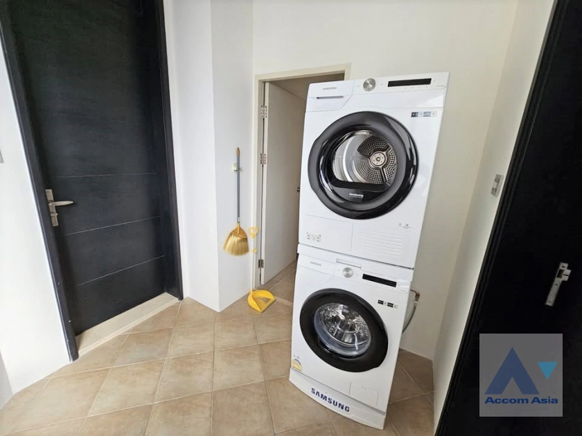 16  3 br Condominium for rent and sale in Silom ,Bangkok BTS Chong Nonsi - BRT Arkhan Songkhro at The Infinity Sathorn AA32108