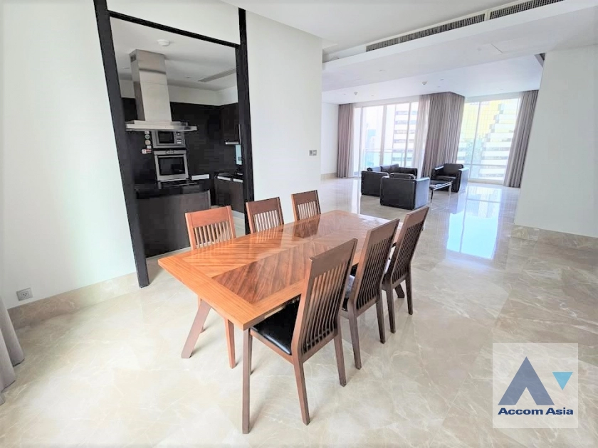 unitFully Furnished |  3 Bedrooms  Condominium For Rent & Sale in Silom, Bangkok  near BTS Chong Nonsi - BRT Arkhan Songkhro (AA32108)