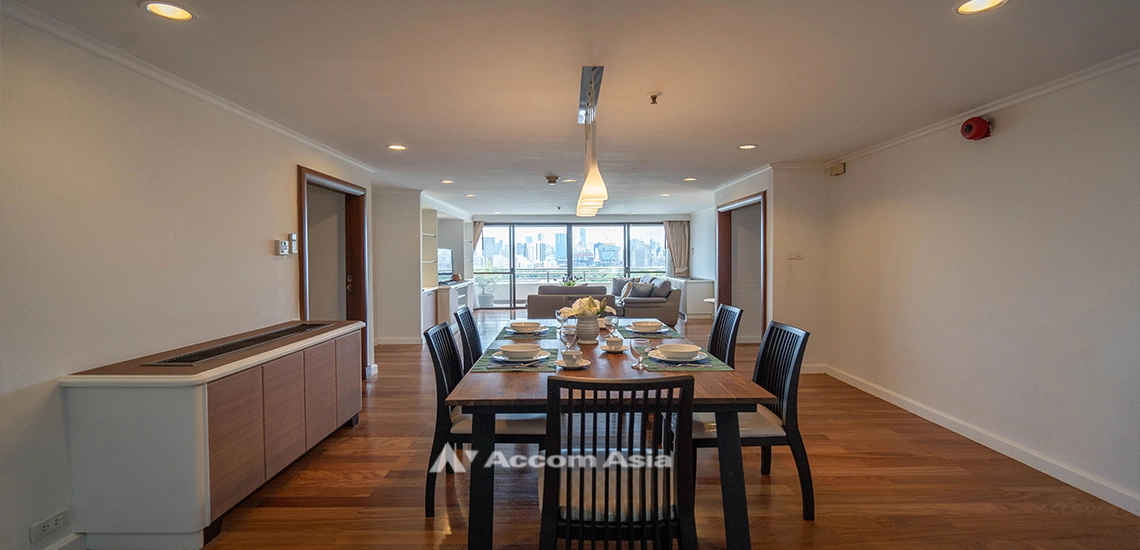  1  3 br Apartment For Rent in Sukhumvit ,Bangkok BTS Asok - MRT Sukhumvit at Warm Family Atmosphere AA32112