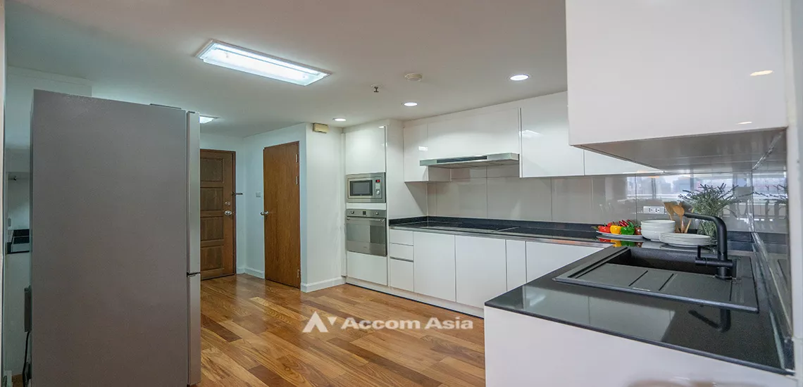 4  3 br Apartment For Rent in Sukhumvit ,Bangkok BTS Asok - MRT Sukhumvit at Warm Family Atmosphere AA32112