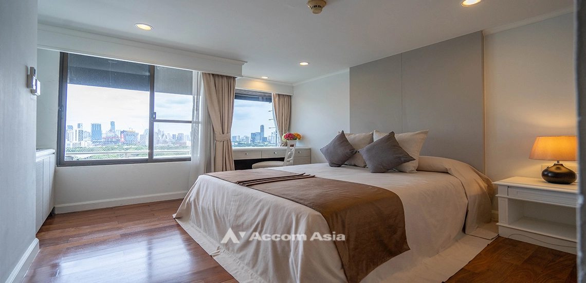 10  3 br Apartment For Rent in Sukhumvit ,Bangkok BTS Asok - MRT Sukhumvit at Warm Family Atmosphere AA32112