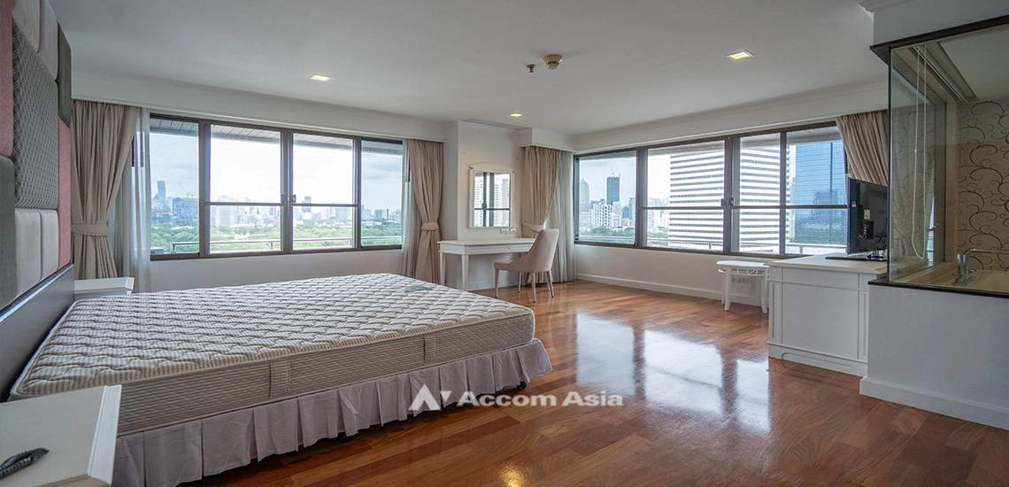 8  3 br Apartment For Rent in Sukhumvit ,Bangkok BTS Asok - MRT Sukhumvit at Warm Family Atmosphere AA32113