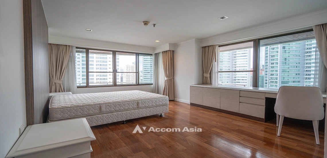 9  3 br Apartment For Rent in Sukhumvit ,Bangkok BTS Asok - MRT Sukhumvit at Warm Family Atmosphere AA32113